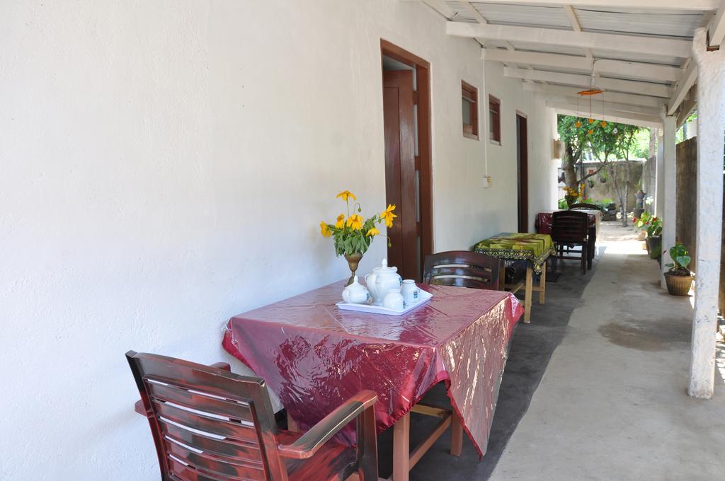 Aloha Mirissa Hostel Kültér fotó